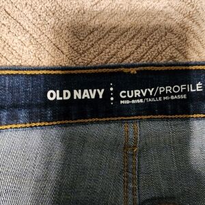 Old Navy Curvy Mid-Rise Jeans